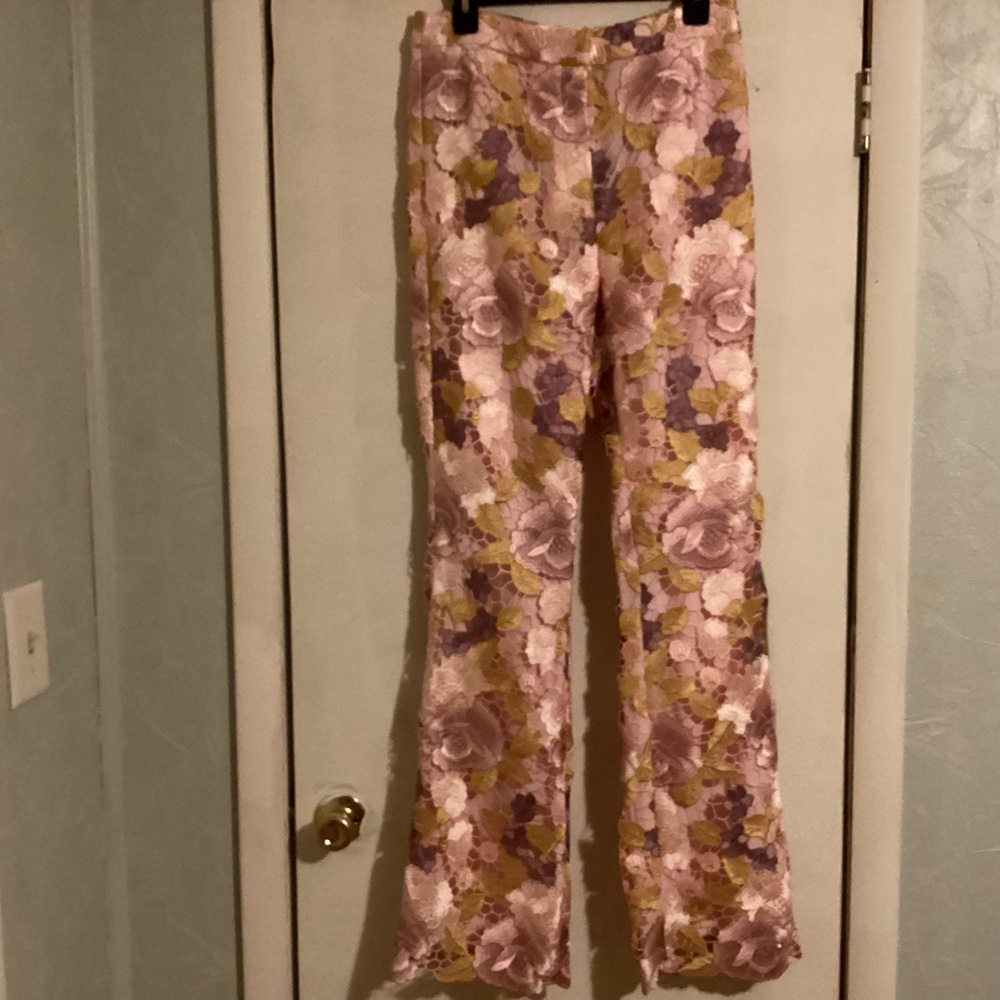 NOVALUXE FASHION Floral lace pants